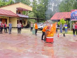 Polres Supiori Adakan Pelatihan Penanggulangan Kebakaran Dengan Menggunakan Apar